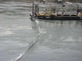 19.3.2010 ein neues Kabel für die Strom Boje 19.3.2010 ein neues Kabel für die Strom Boje