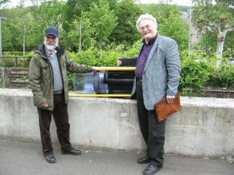 12.8.2010 Schäfer von Gedea vor dem Modell 12.8.2010 Schäfer von Gedea vor dem Modell